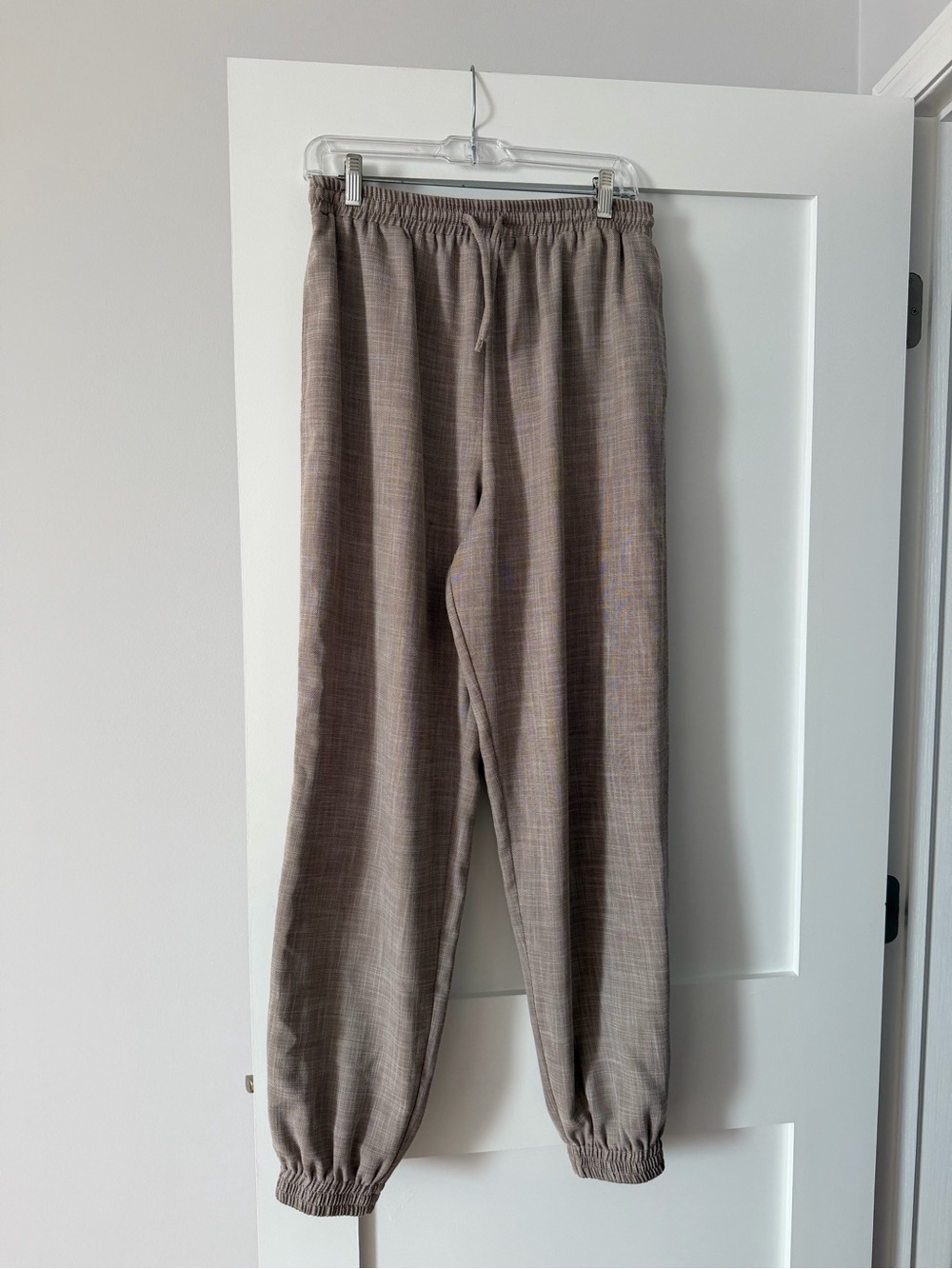 ASOS DESIGN Hourglass Balloon textured suit jogger in Light brown Size 8